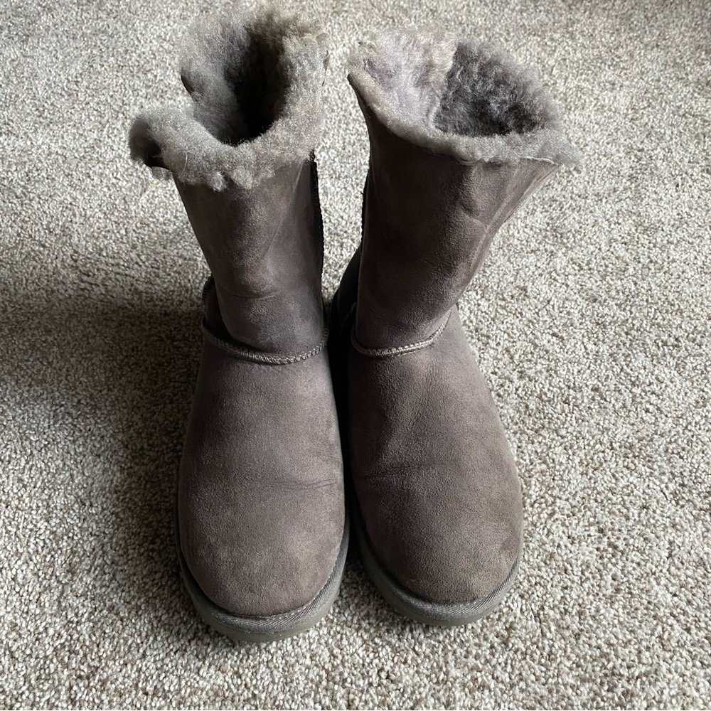 UGG BOOTS Sz:7